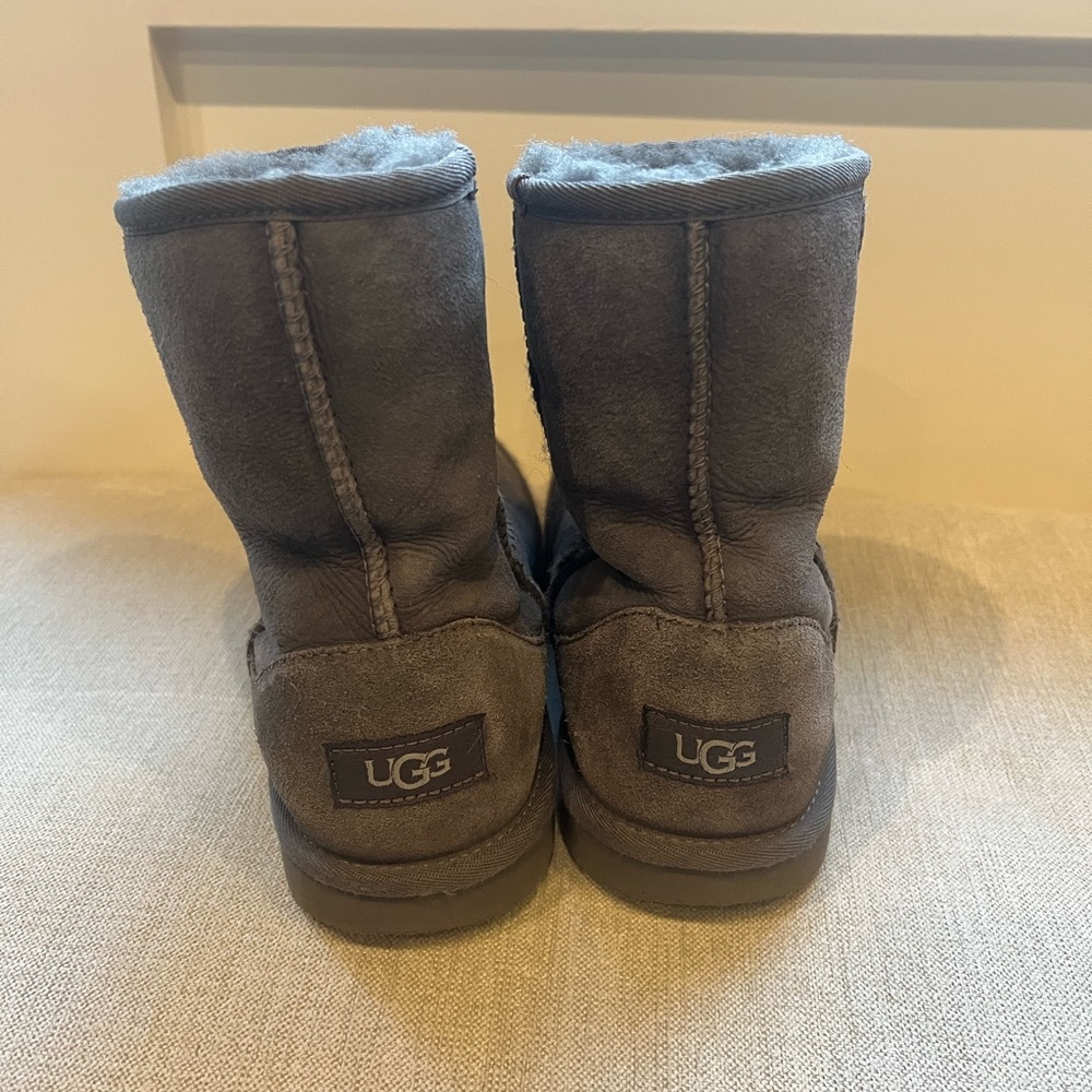 UGG boots size 6US
